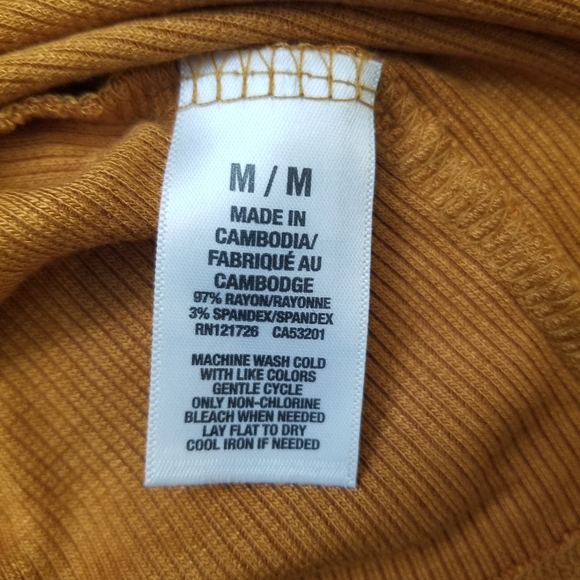 Aéropostale mustard yellow long sleeved thermal - Picture 4 of 4